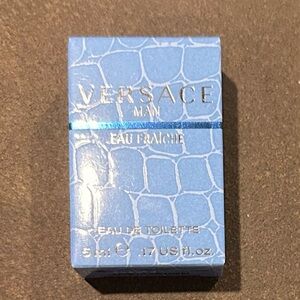 Versace Man Eau Fraiche in Light Blue Box